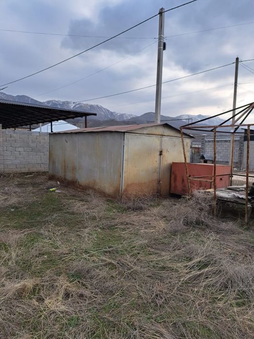 Продам , стиот за городом.