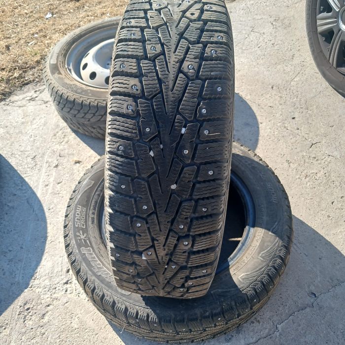 Продам зимный шины Р14