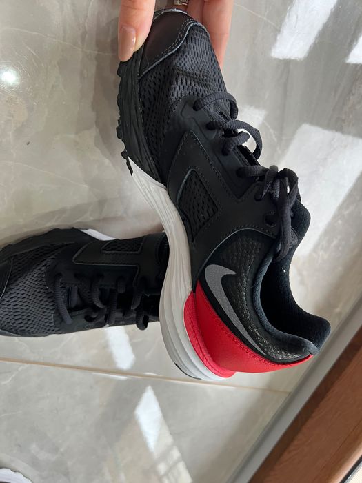 Дамски маратонки