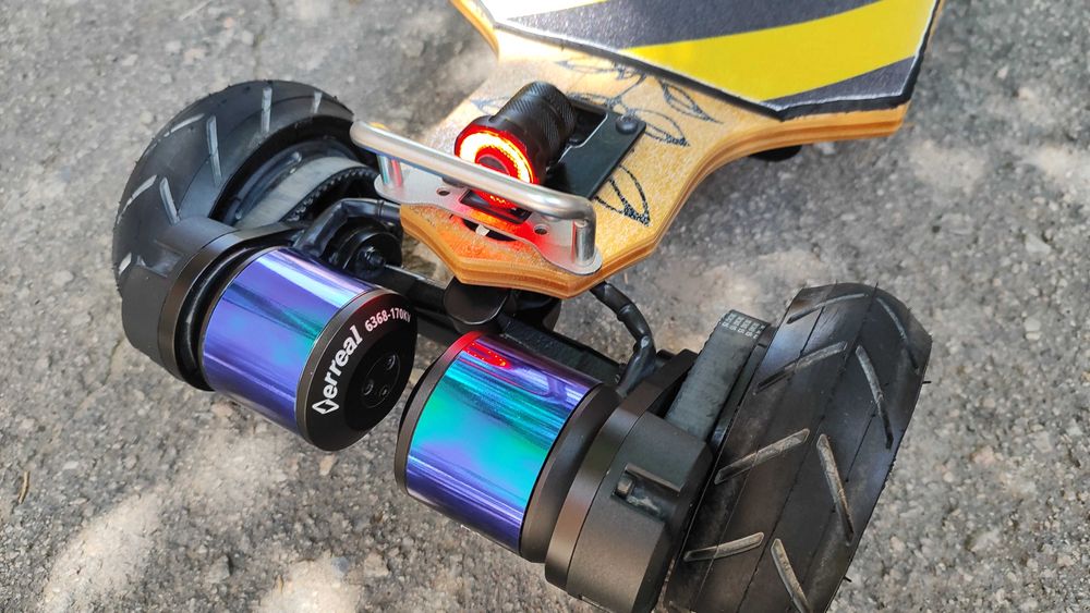 Электроскейтборд Verreal RS AT - буря эмоций, море удовольствия