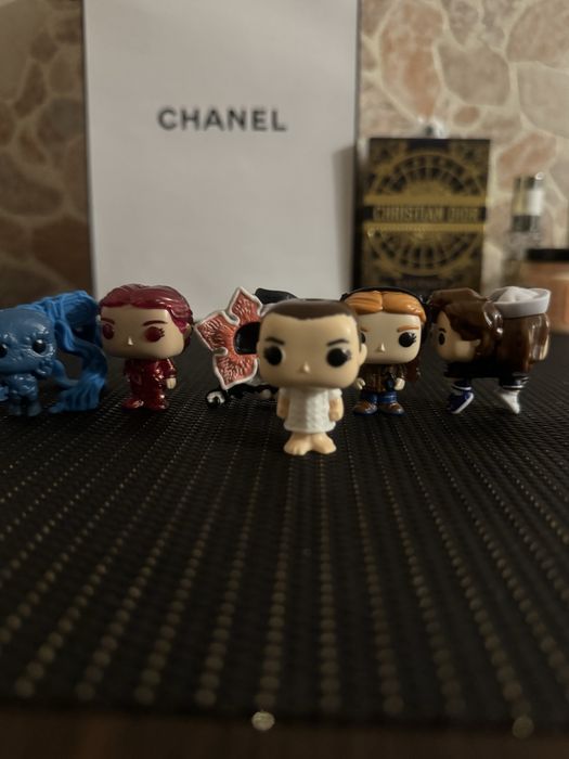 Продам или обменяю киндер joy очень странные дела