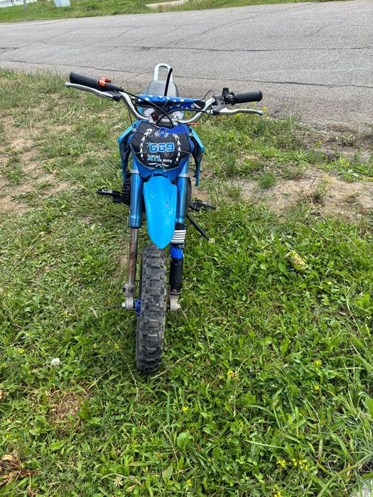 Vând cros 49 cc.