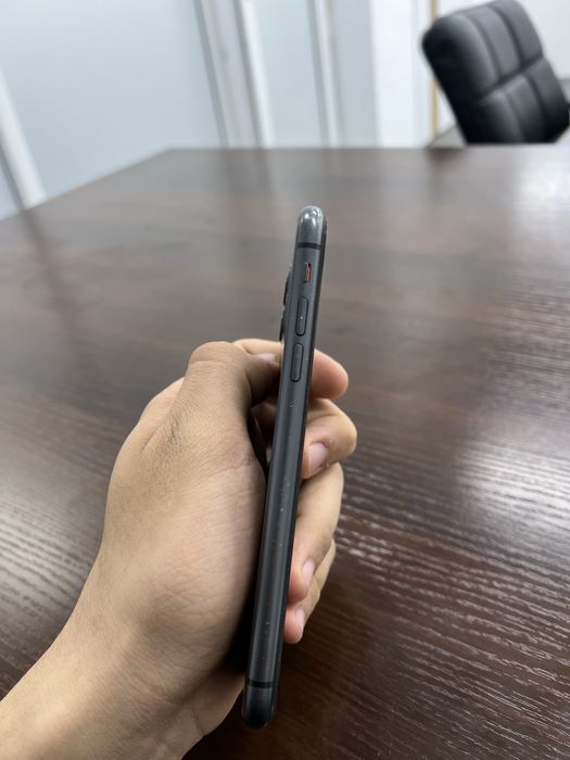 Продам айфон 11 iphone 11