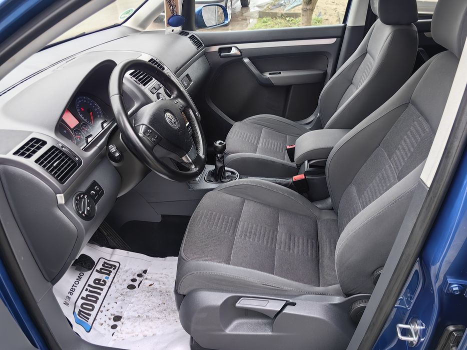 Vw touran 2.0tdi 140kc.6ck. Xenon Navi