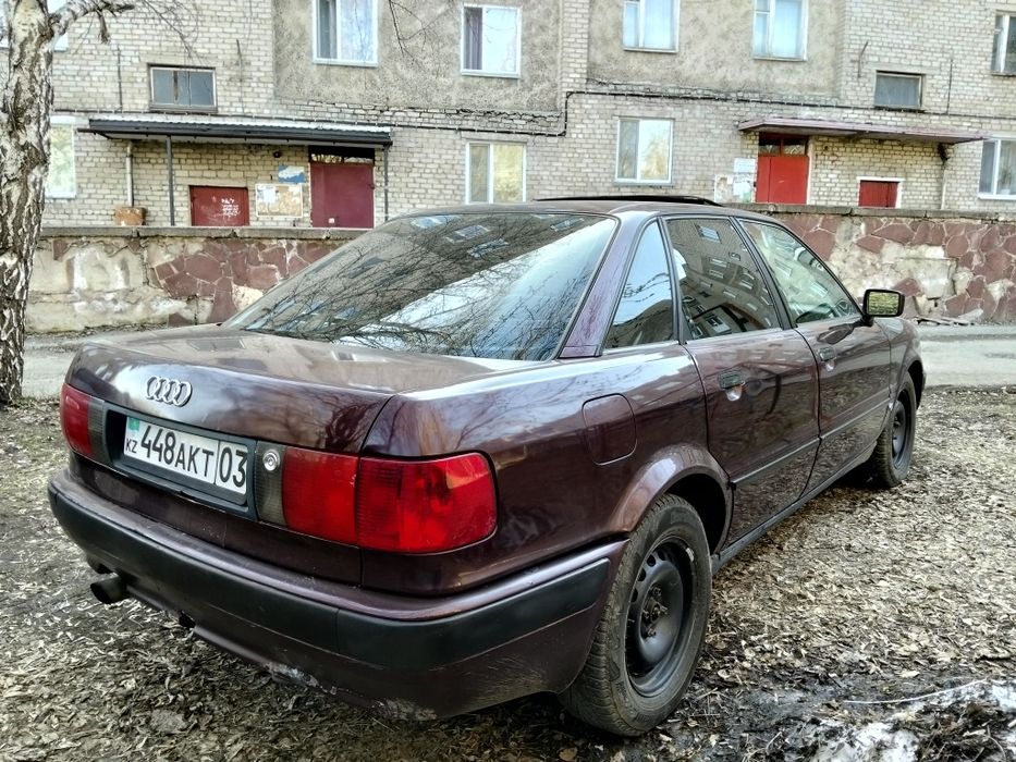 Продам Audi 80 B4