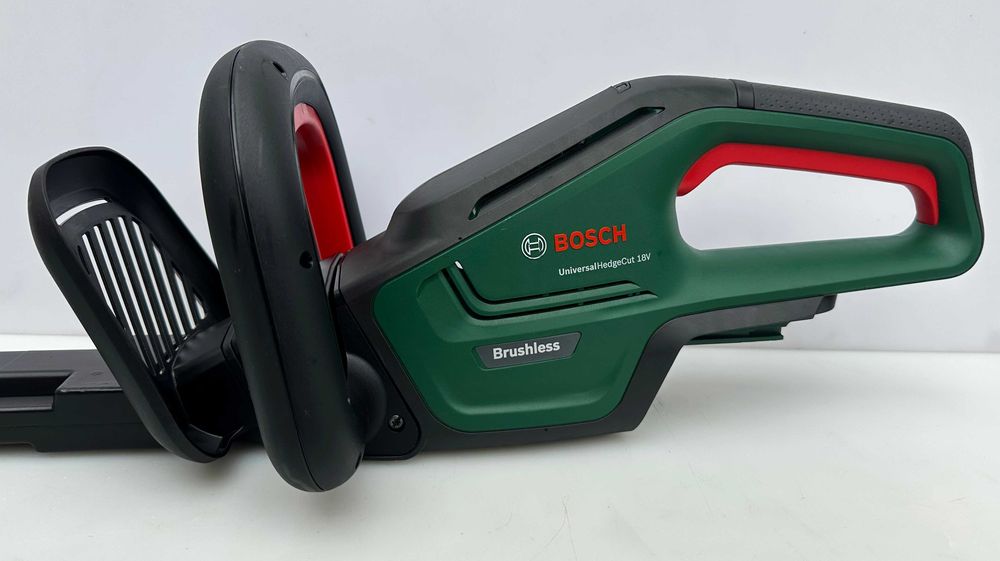 Bosch Universal HedgeCut 18V-55 - Безчетков храсторез 18V като нов!