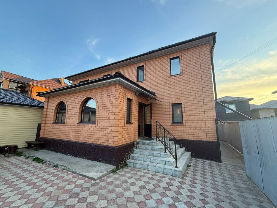 Продам коттедж с центральным отоплением