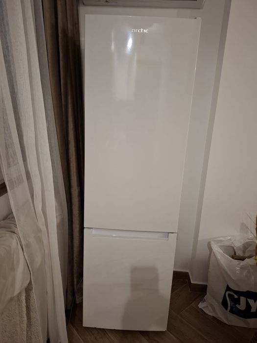 Combina frigorifica Arctic