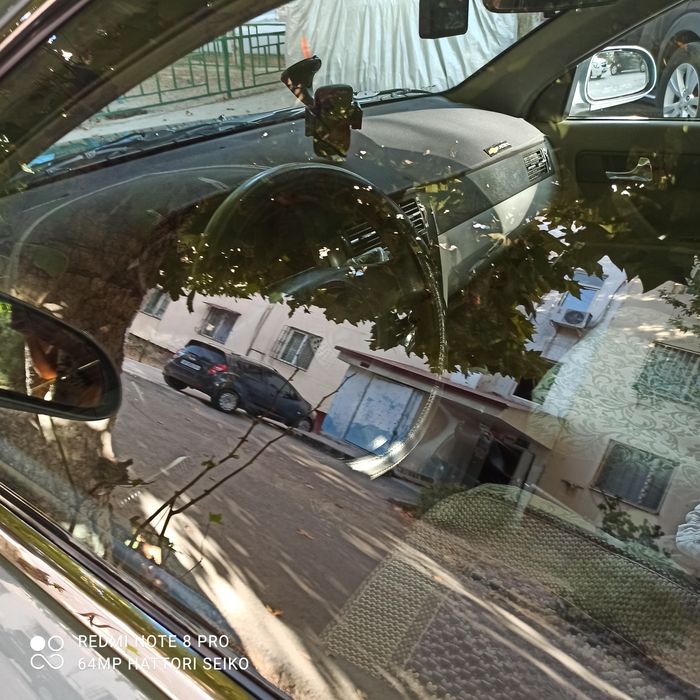 Лачетти 1.8 отличная 2011г.в. 7500у.е.