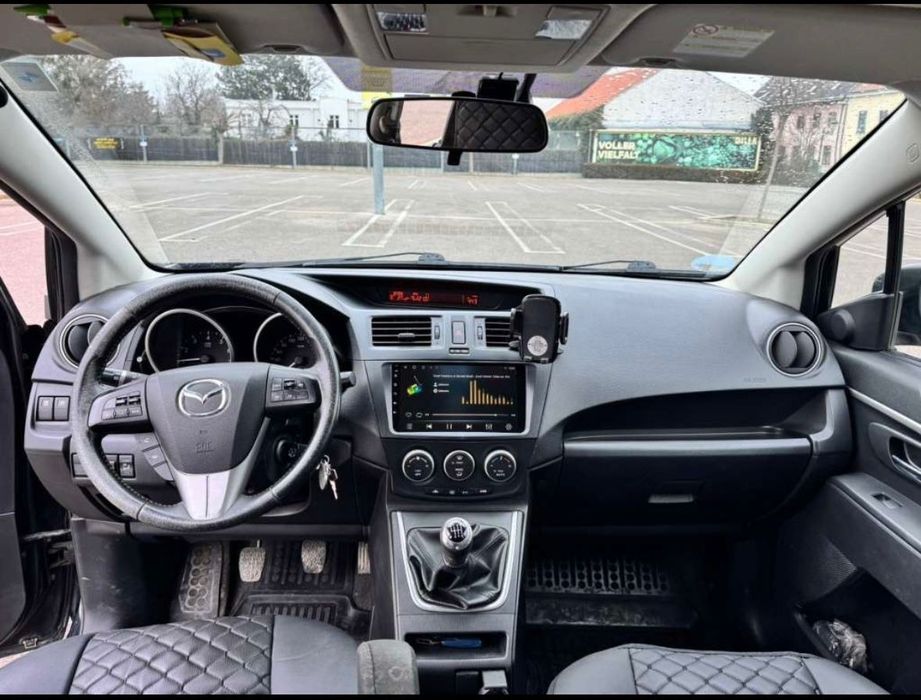 Mazda 5 2011, 7 locuri