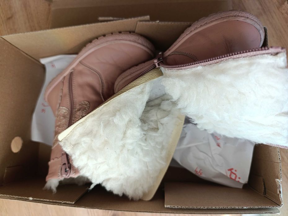 Ботушки Колев и Колев, естествена кожа, вълна, розови