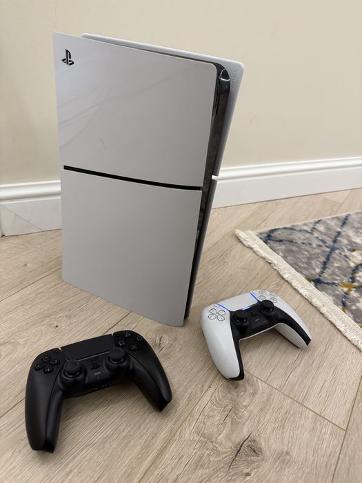 Playstation 5 2 джостика 4 игры