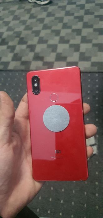 Mi 8 se seochni sotiladi