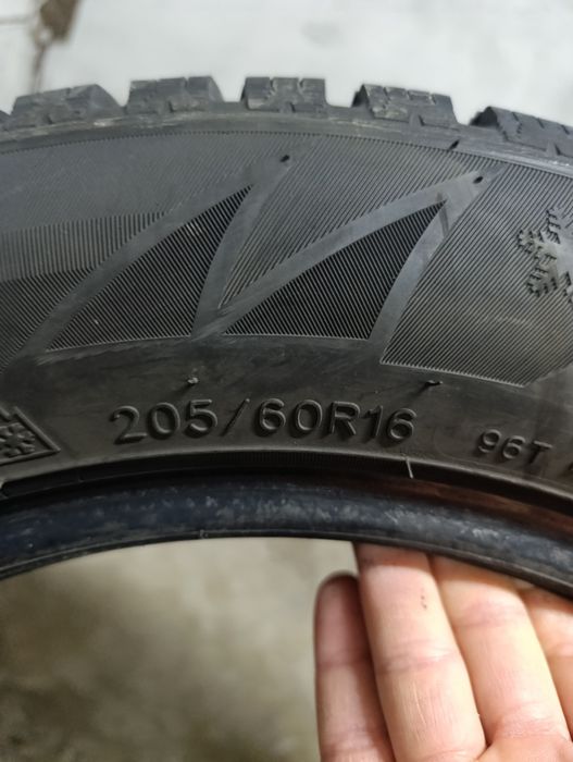 Резина Зима 205/60/16