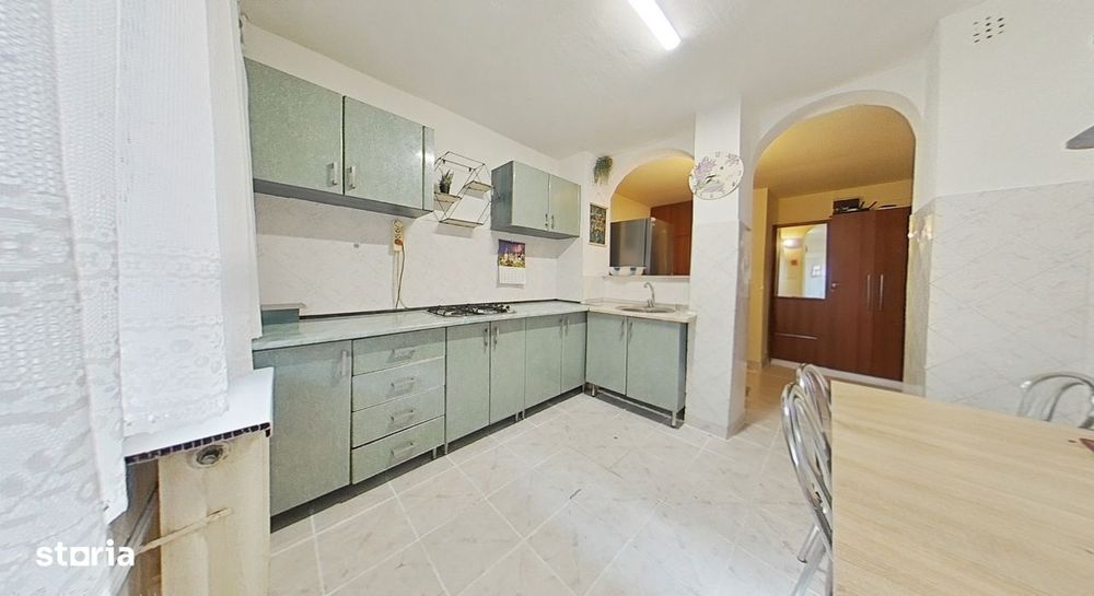 Apartament cu 4 camere de inchiriat cu parcare inclusa – Alfa, Arad