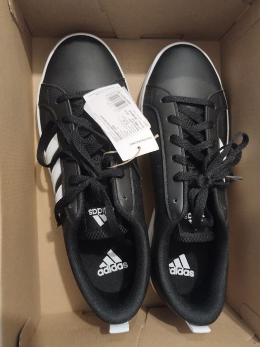 Обувь Adidas кроссы р.42, оригинал