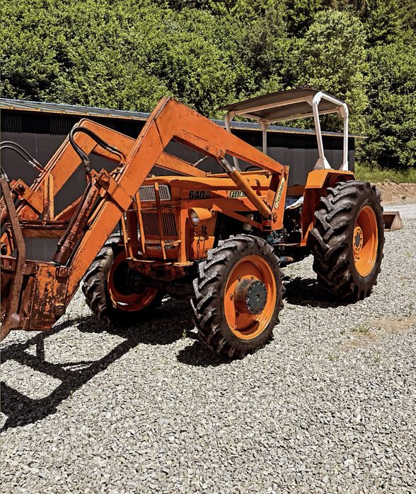 Tractor Fiat 640 in 4 pistone de 64 cp