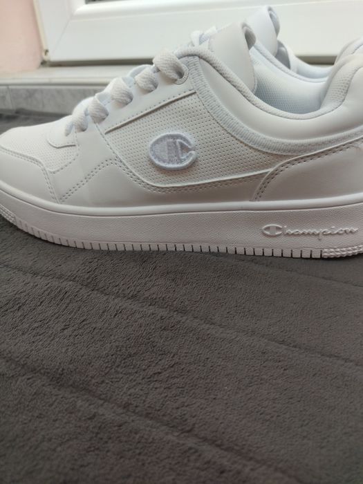 Дамски сникърси Champion REBOUND LOW