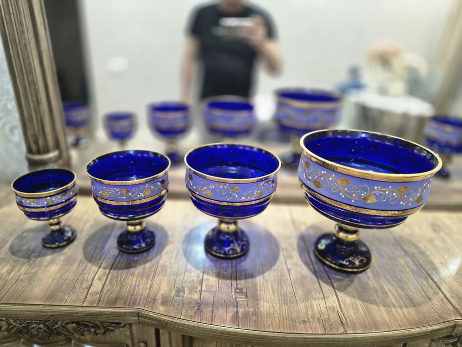 Срочно продам Богемский сервиз.