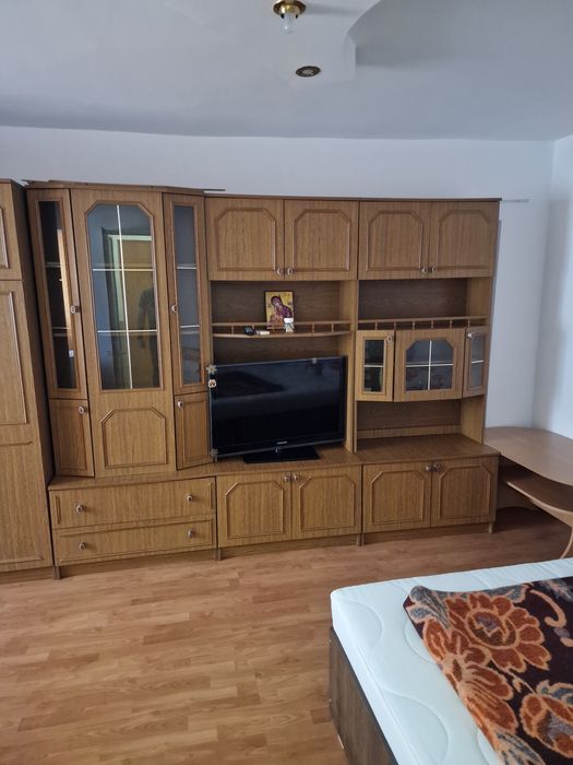 Garsoniera de închiriat