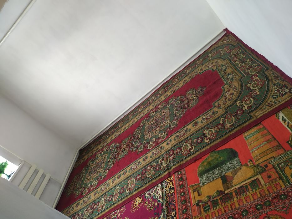 Qos kol 4 te 45 mektepke jaqin jerde uy satıladi. Amu tani koshesi