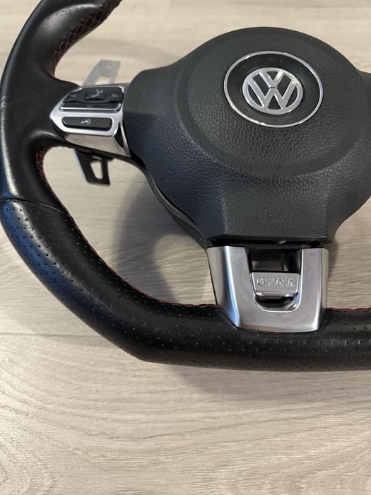 Волан VW Golf 6 GTI Голф 6 ГТИ Пера