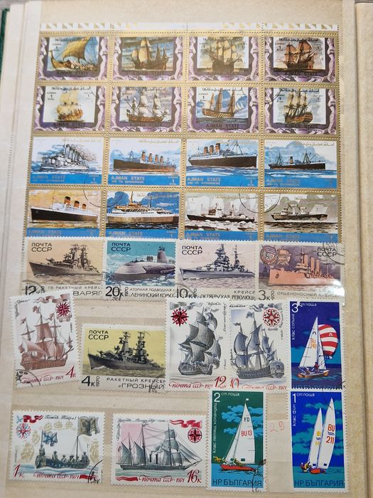 Класьор с пощенски марки