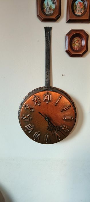 Стар Стенен Кварцов часовник