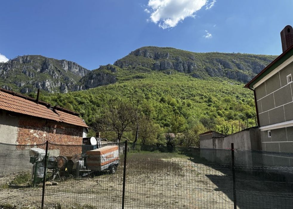 Teren intravilan baile herculane