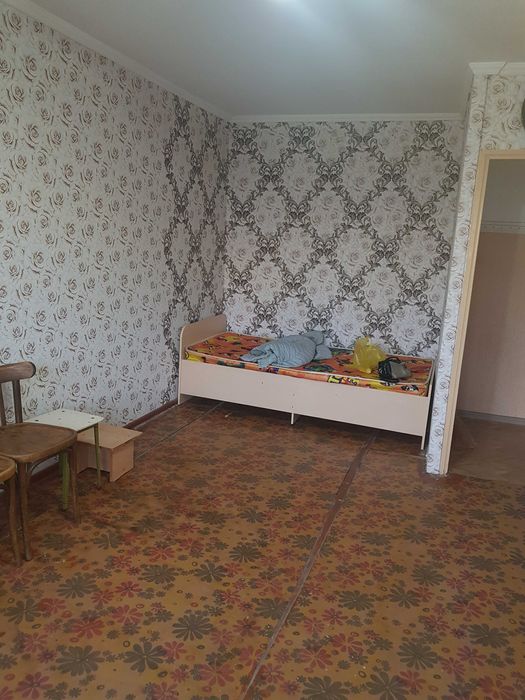 Продам квартиру 1 ком. в 6 мкр.