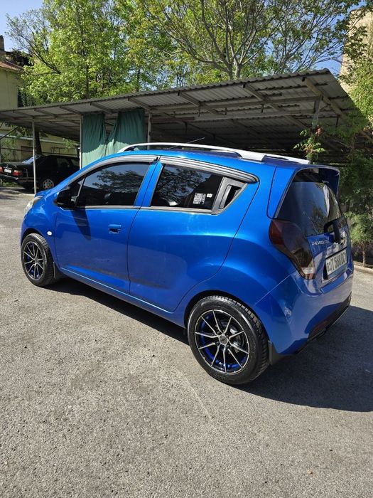 Продаётся свой спарк в отличном состоянии