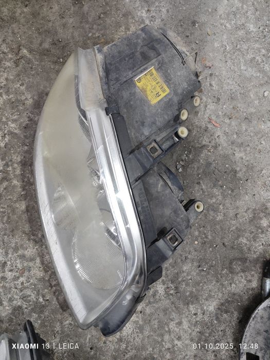 Фарове Volkswagen Touran