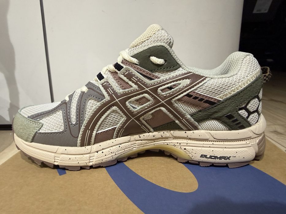 Продам кроссовки Asics gel kahana 8