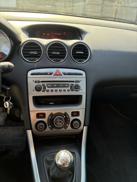 Peugeot 308 1.6 HDi 109 к.с. – 2009 г.