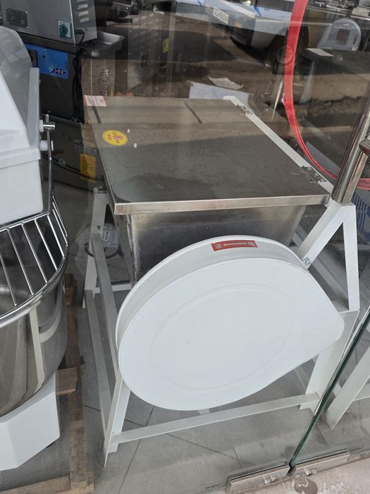 Бункер тестомес  MJ-25D