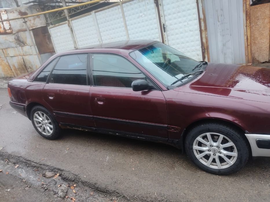 Продам ауди с4 2.6