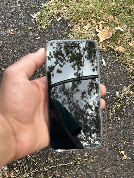 Iphone 13 pro max 91%  procent la baterie 128 de GB