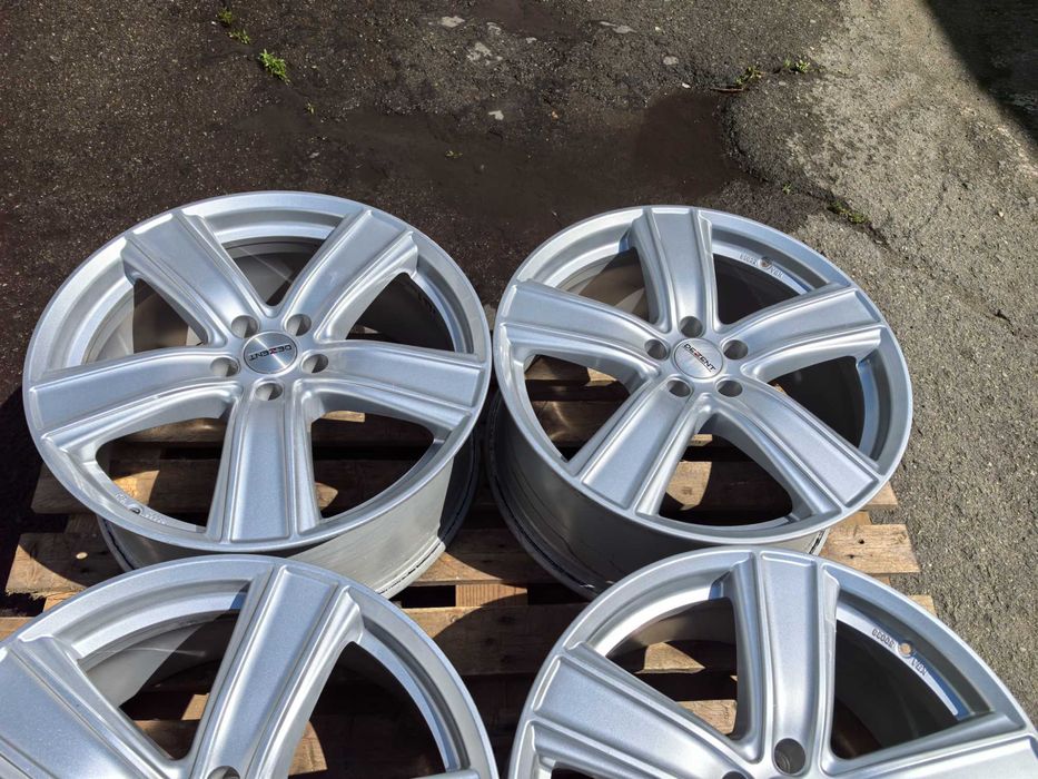 19 цола 5 х 108 мм Опел / Пежо / ФОРД / ВОлво - 8,5 Инча / ЕТ 45