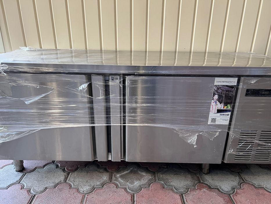 Холодильный шкаф