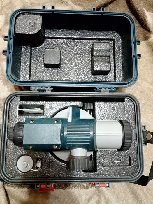 Нивелир оптический