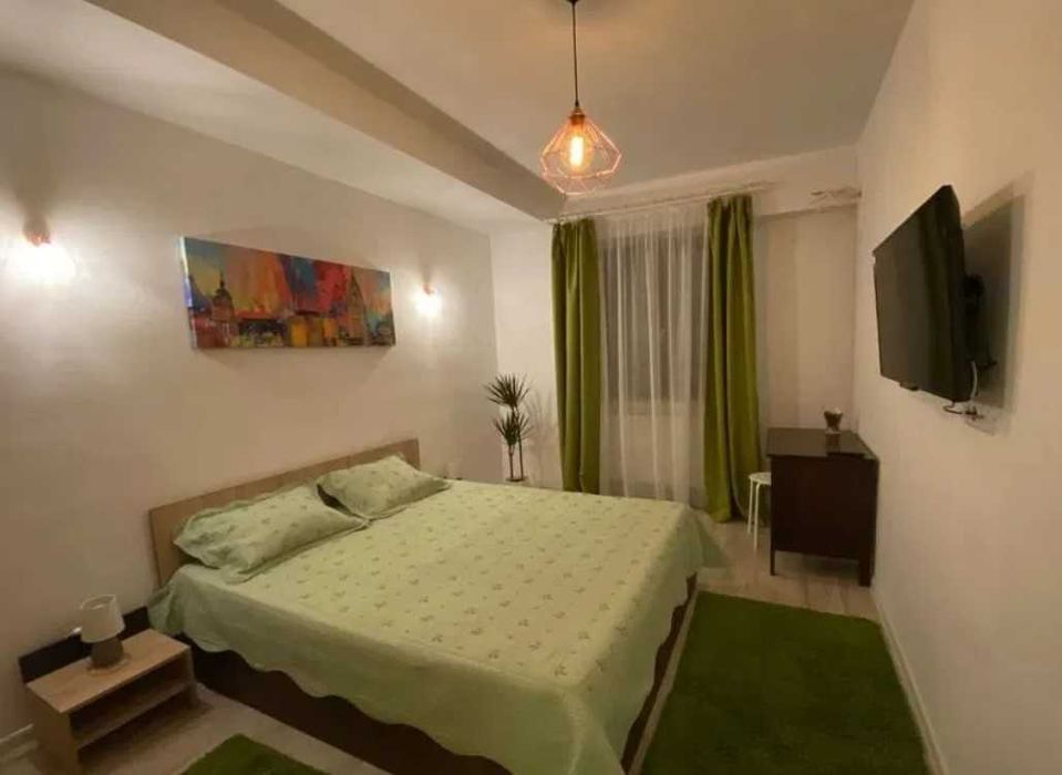 Дава се под наем Тристаен апартамент в Бургас, Славейков - 90 кв.м за 331.5 € - Снимка #2