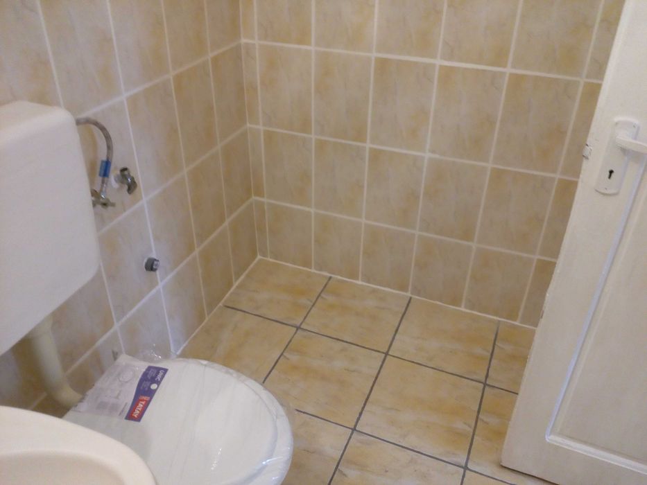 Direct proprietar inchiriez garsoniera fara intermediari 40.5 mp locuibili