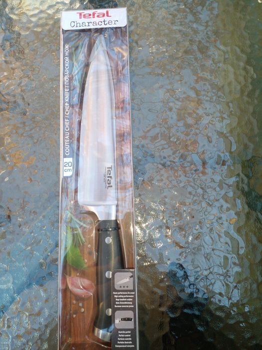 Cutit Tefal Character