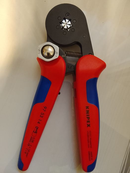 Vând clește capsat pini knipex