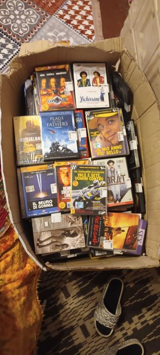 Vand DVD originali cu filme toate categoriile si desene animati