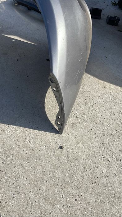 Bara fata BMW f10 facelift cu defect / grila stanga dreapta centrala