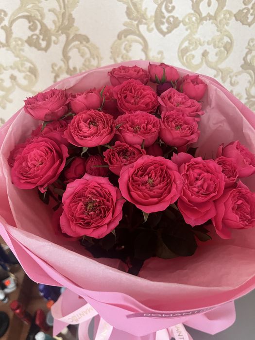 перепродам букет кустовых роз