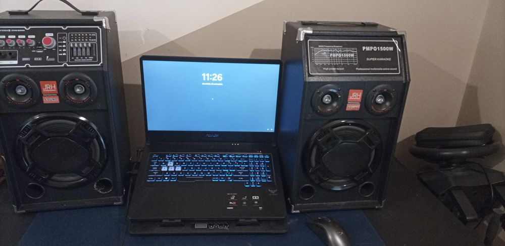 Laptop Asus tuf17''gaming +doua boxe active