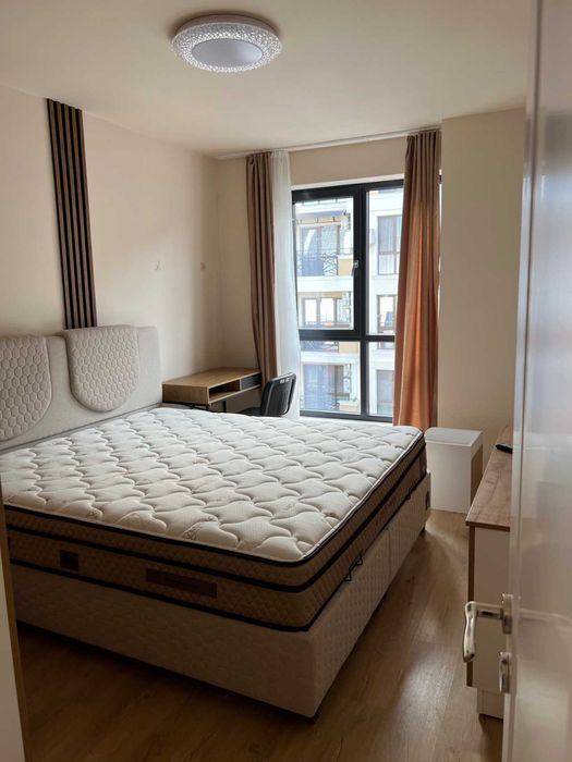 Продава се Тристаен апартамент в Пловдив, Младежки Хълм - 105 кв.м за 1214 €/кв.м - Снимка #2