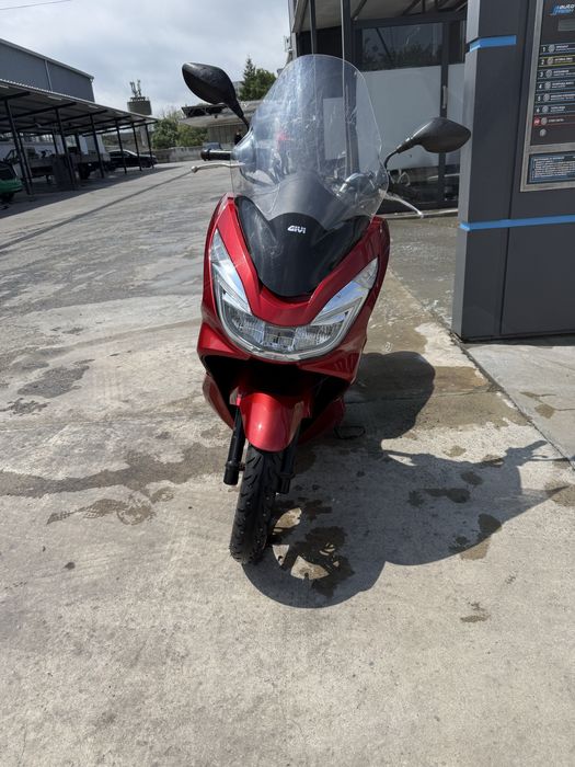 Хонда PCX скутер 125cc